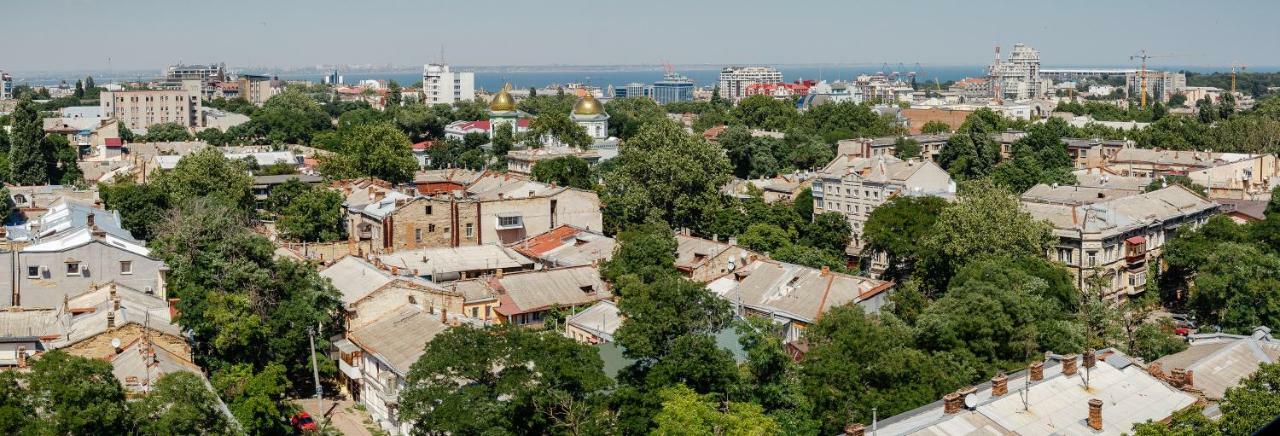 Royal Sky Apartments Odessa Esterno foto